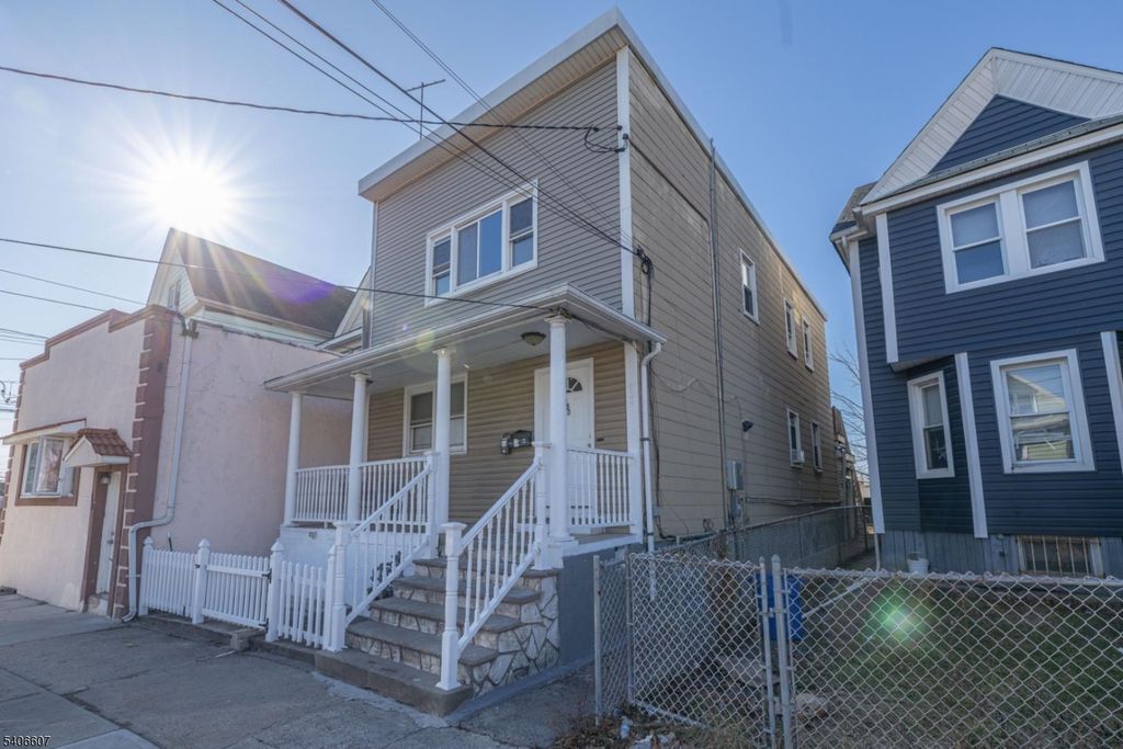 450 3RD AVE 2, Elizabeth City, NJ 07206 — photo 2