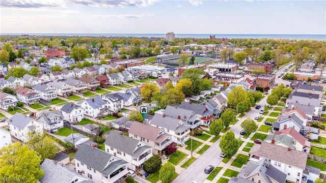 2056 Wascana Avenue, Lakewood, OH 44107