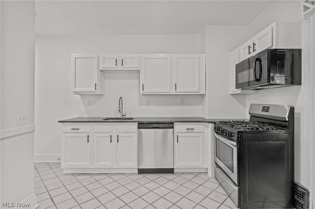 2056 Wascana Avenue, Lakewood, OH 44107