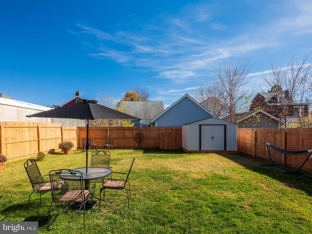 9 W CHELTON RD, Brookhaven, PA 19015