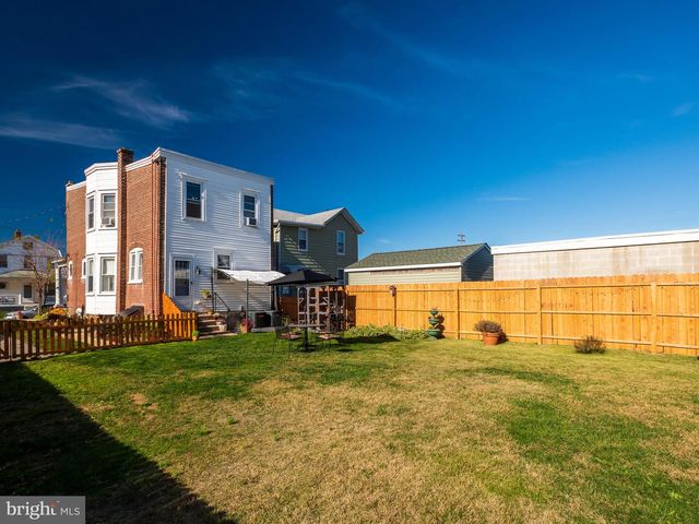 9 W CHELTON RD, Brookhaven, PA 19015