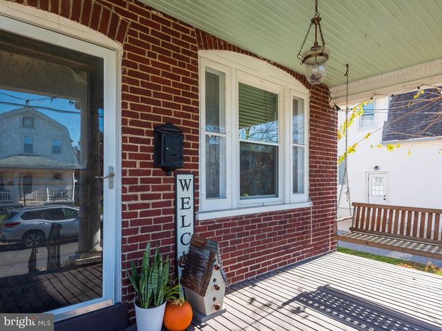 9 W CHELTON RD, Brookhaven, PA 19015
