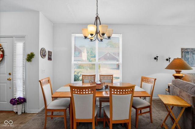8231 Pelham Place, Indianapolis, IN 46216