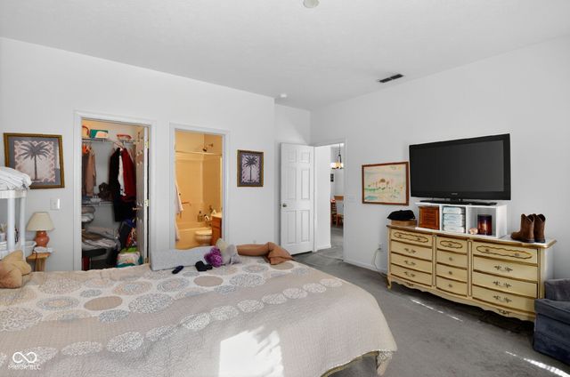 8231 Pelham Place, Indianapolis, IN 46216