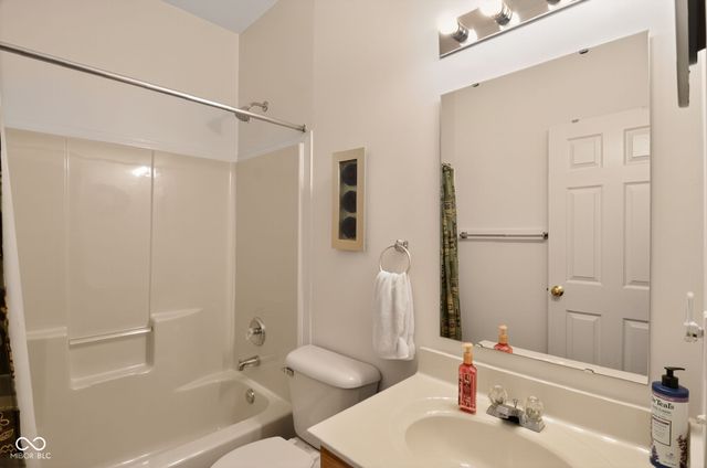 8231 Pelham Place, Indianapolis, IN 46216