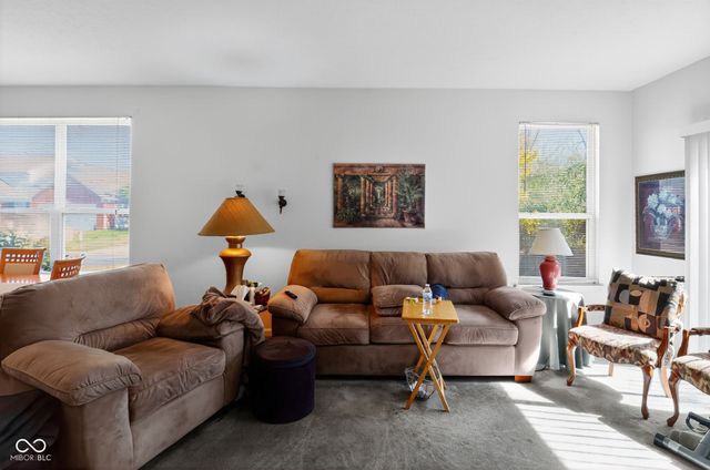8231 Pelham Place, Indianapolis, IN 46216