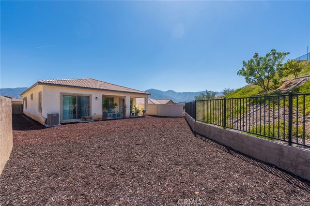 11986 Sagecrest Court, Corona, CA 92883