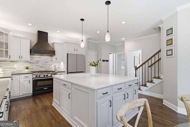 112 Grandcrest Drive, Suwanee, GA 30024