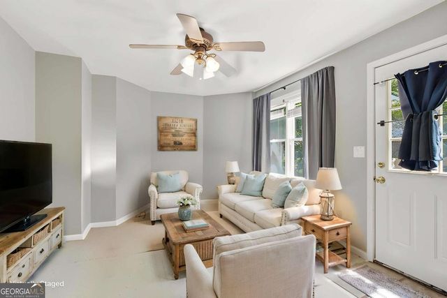 112 Grandcrest Drive, Suwanee, GA 30024