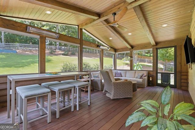 112 Grandcrest Drive, Suwanee, GA 30024