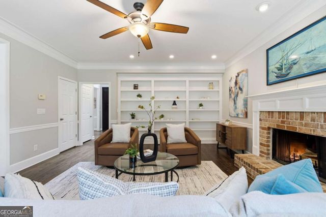 112 Grandcrest Drive, Suwanee, GA 30024