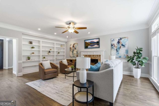 112 Grandcrest Drive, Suwanee, GA 30024