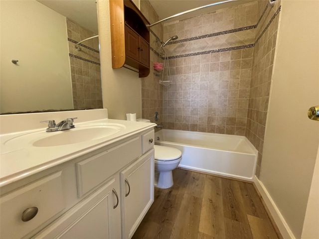 20734 Settlers Lake Circle N, Katy, TX 77449