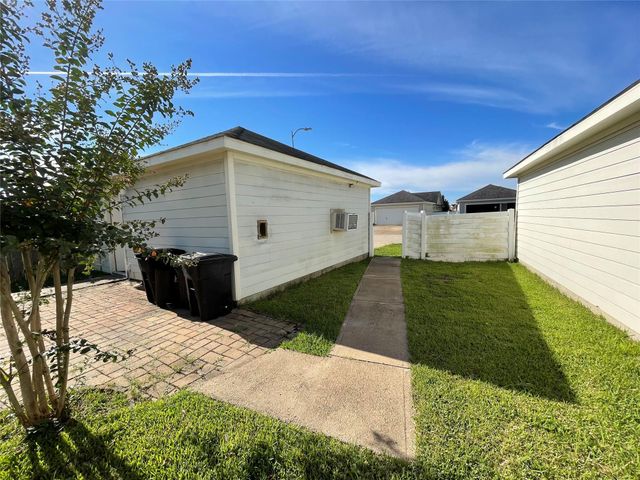 20734 Settlers Lake Circle N, Katy, TX 77449