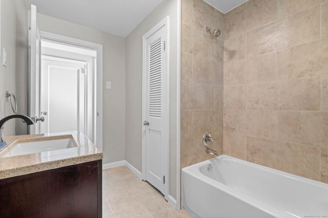 114 Lake Avenue, Bristol, CT 06010