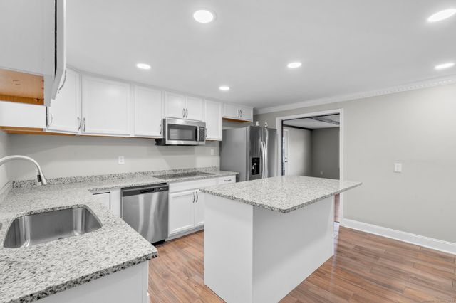 114 Lake Avenue, Bristol, CT 06010