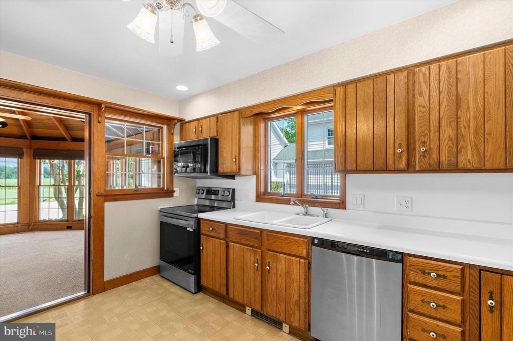 Image 7 of property listing at 12712 AND 12714 STILL POND RD, Still Pond, MD 21667