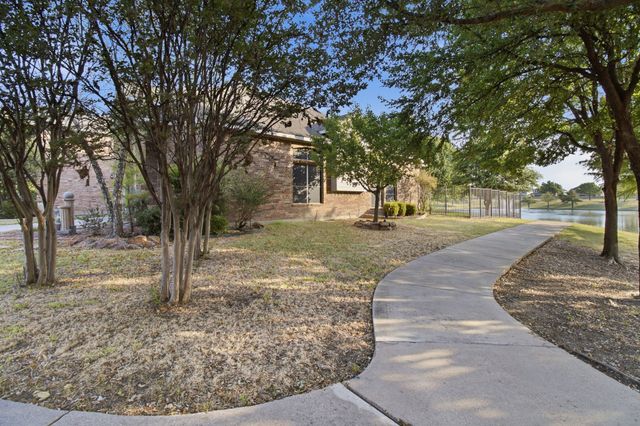7075 Nantucket Way, Grand Prairie, TX 75054