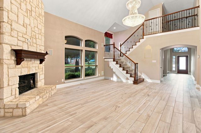 7075 Nantucket Way, Grand Prairie, TX 75054
