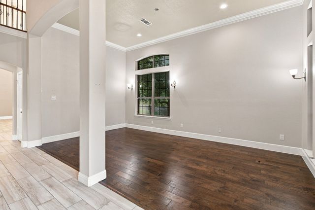 7075 Nantucket Way, Grand Prairie, TX 75054
