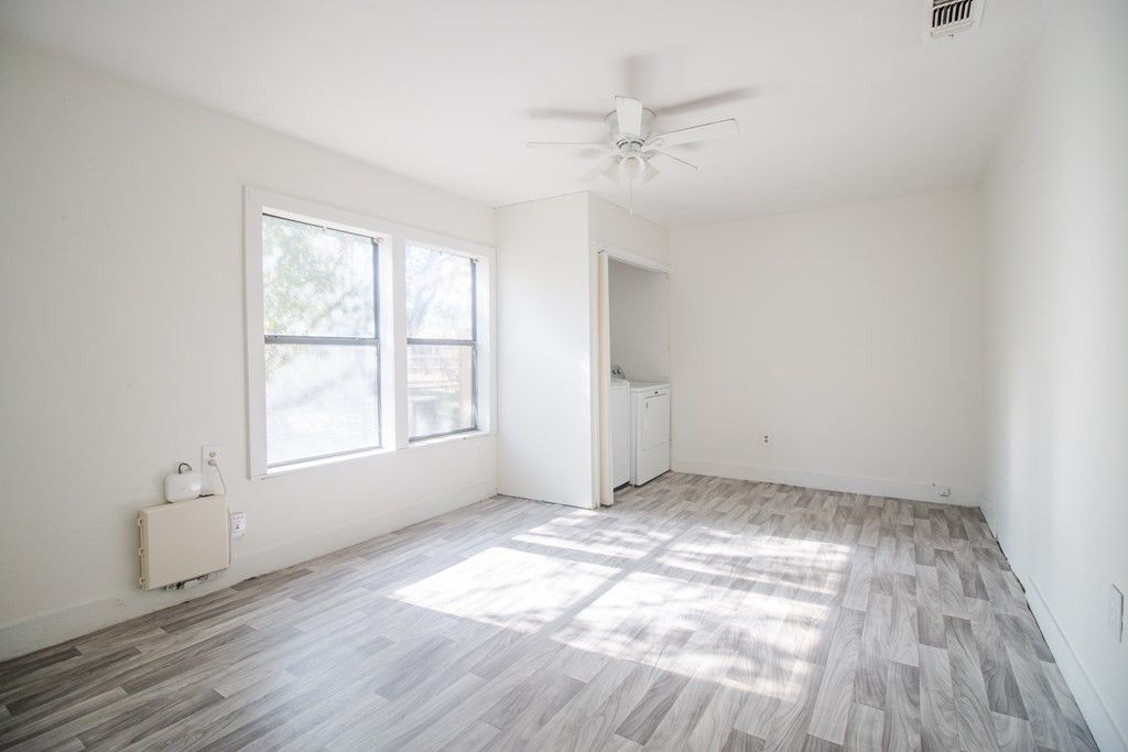 Image 16 of property listing at 1015 Jefferson Street, San Angelo, TX 76901