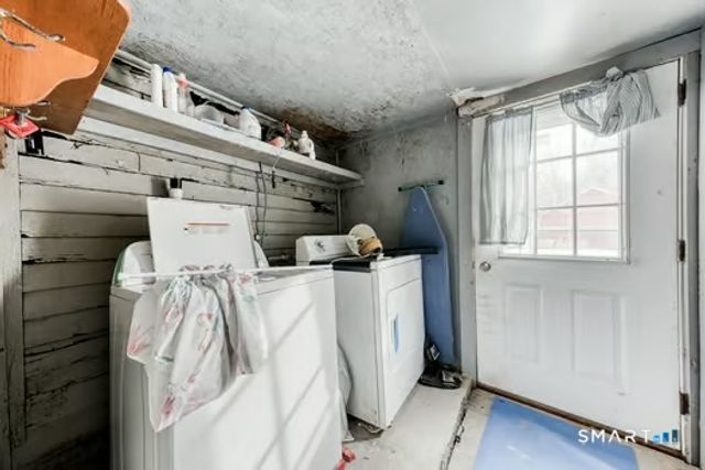 165 Maple Street, East Hartford, CT 06118