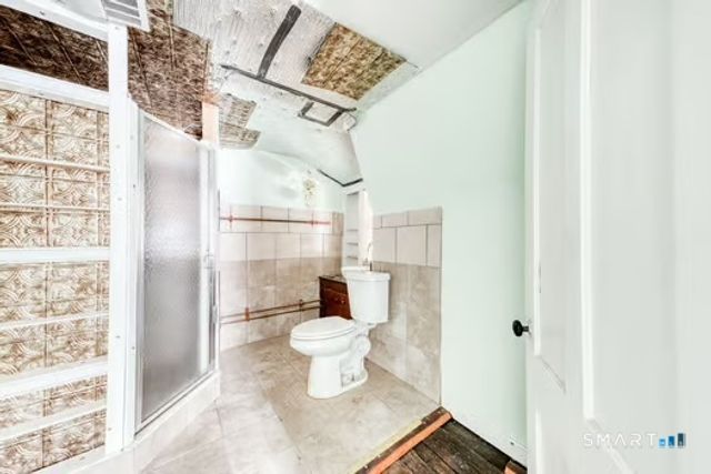 165 Maple Street, East Hartford, CT 06118