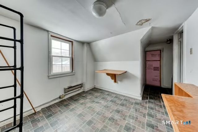 165 Maple Street, East Hartford, CT 06118