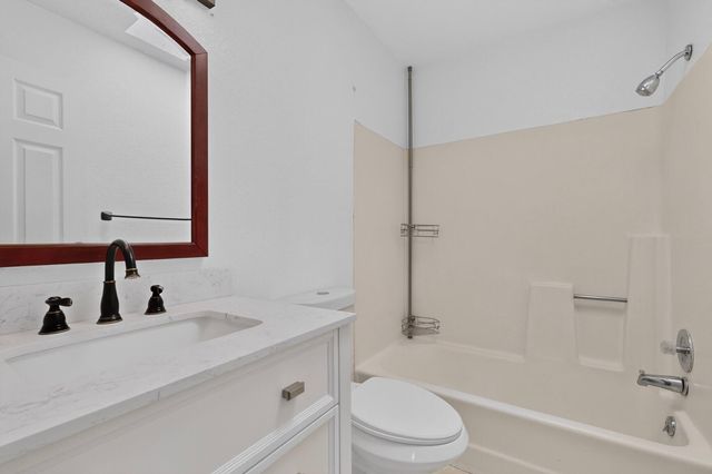 8201 Trumbull Avenue SE APT C, Albuquerque, NM 87108
