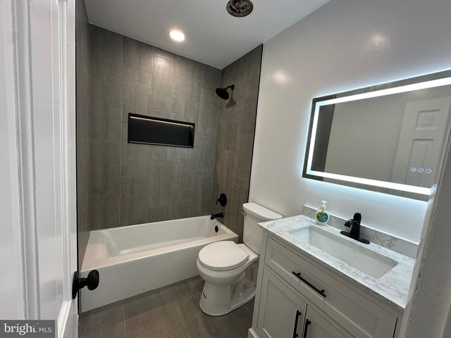 18424 ALLSPICE DR, Germantown, MD 20874