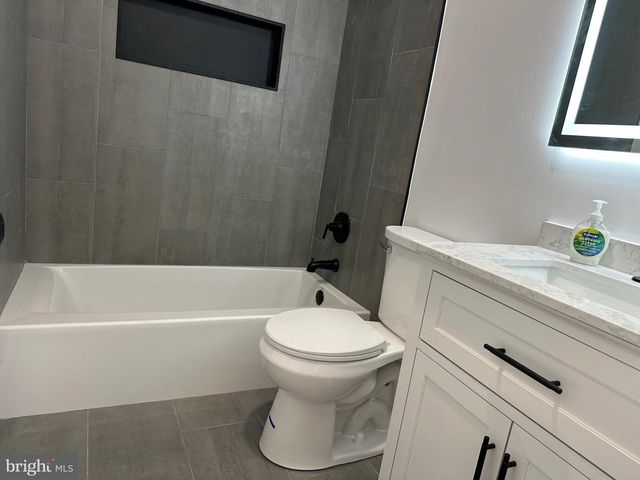 18424 ALLSPICE DR, Germantown, MD 20874