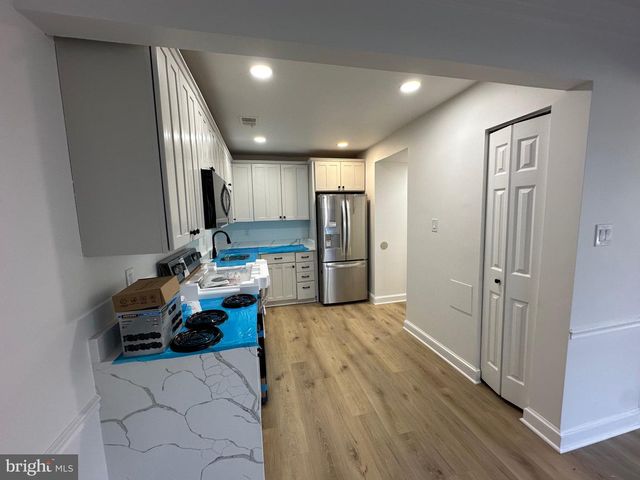 18424 ALLSPICE DR, Germantown, MD 20874