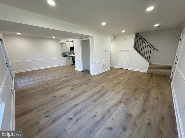 18424 ALLSPICE DR, Germantown, MD 20874