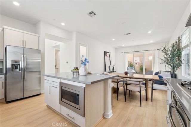119 Newall, Irvine, CA 92618
