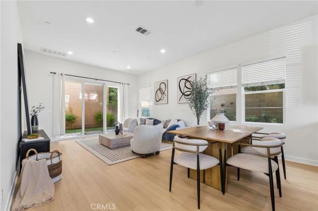 119 Newall, Irvine, CA 92618
