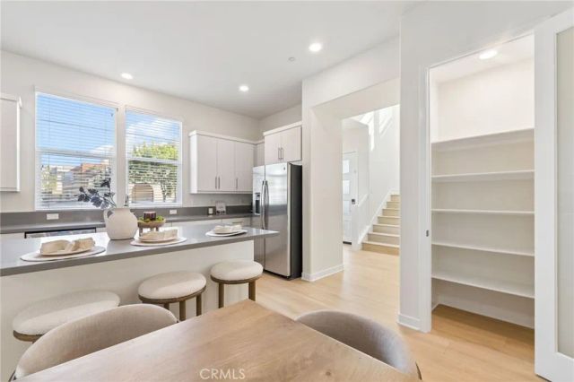 119 Newall, Irvine, CA 92618