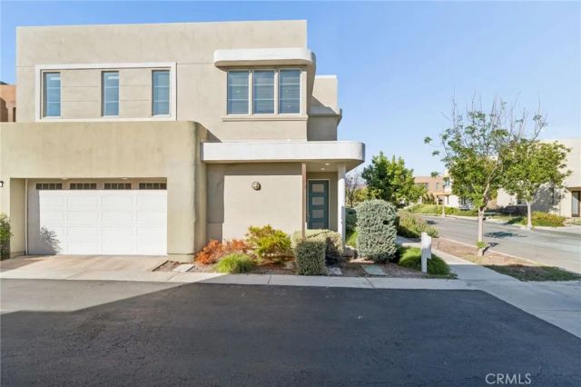119 Newall, Irvine, CA 92618