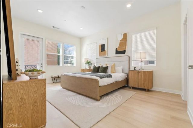 119 Newall, Irvine, CA 92618