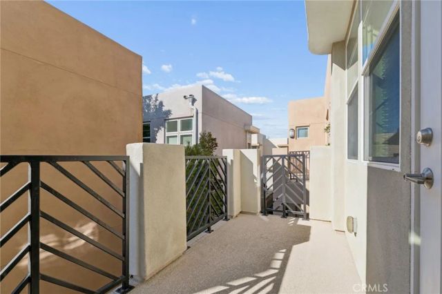 119 Newall, Irvine, CA 92618