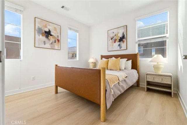 119 Newall, Irvine, CA 92618