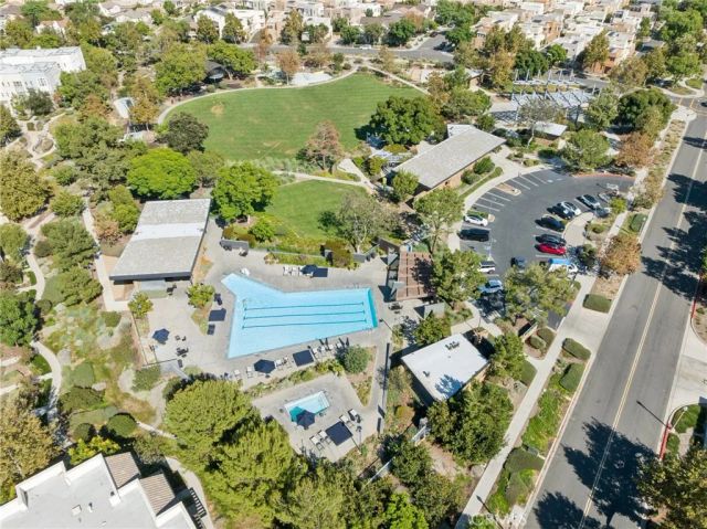 119 Newall, Irvine, CA 92618