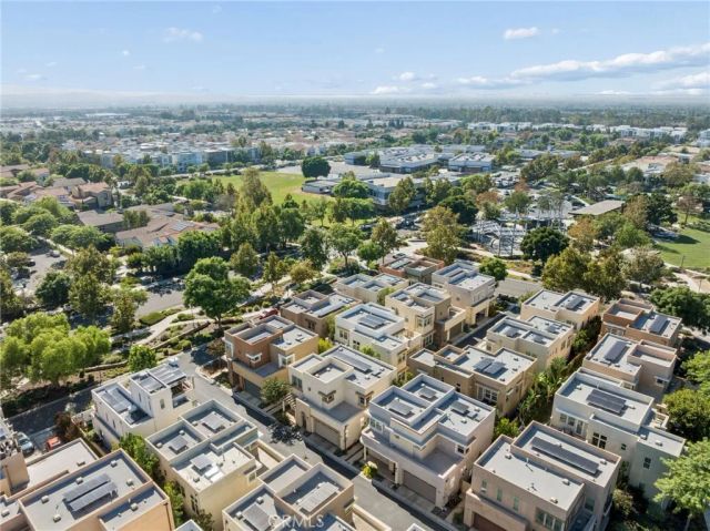 119 Newall, Irvine, CA 92618