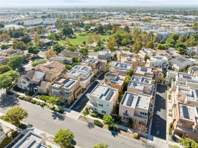 119 Newall, Irvine, CA 92618