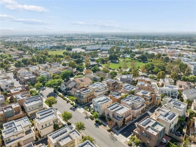 119 Newall, Irvine, CA 92618