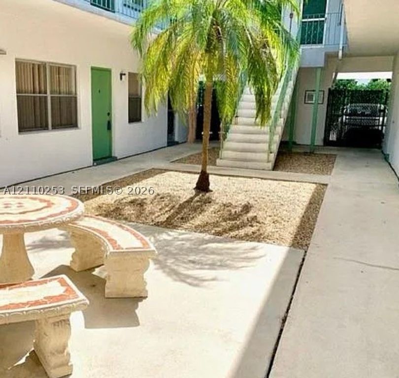 1824 Monroe St 4, Hollywood, FL 33020