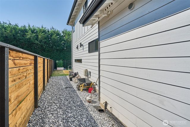 5013 S 354th Street, Auburn, WA 98001