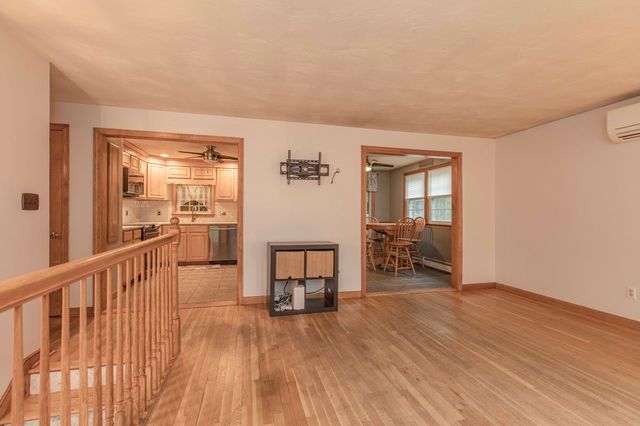 191 Cynthia Dr, Raynham, MA 02767