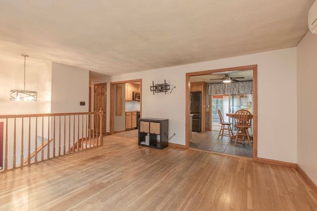 191 Cynthia Dr, Raynham, MA 02767