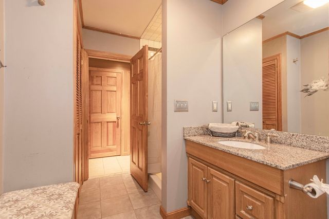 191 Cynthia Dr, Raynham, MA 02767
