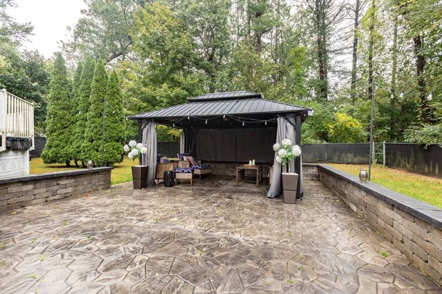 191 Cynthia Dr, Raynham, MA 02767